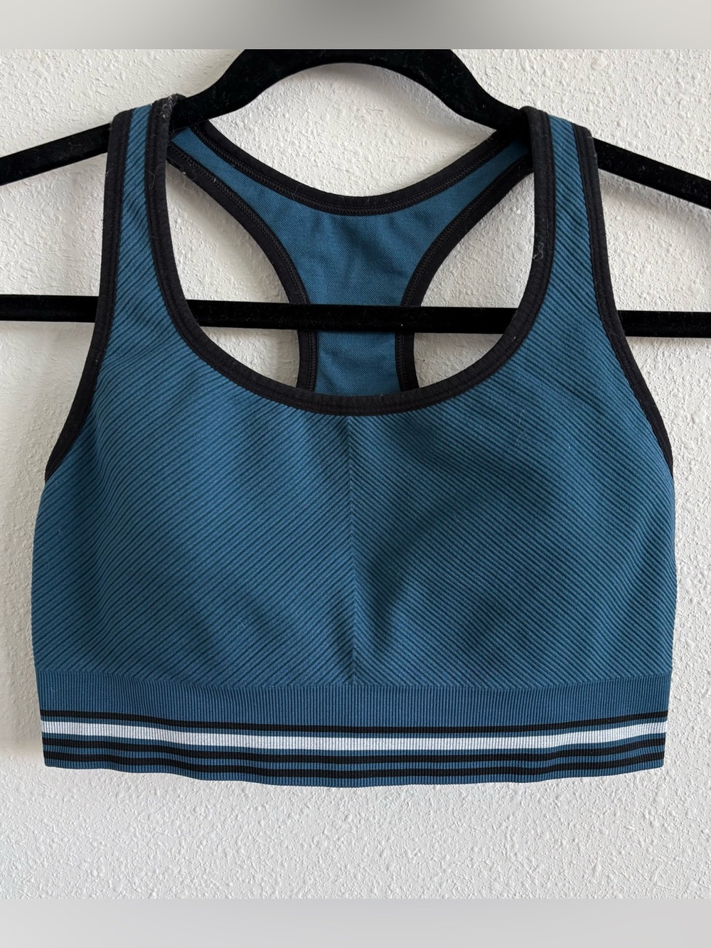 Sports bra bundle - Picture 8 of 10